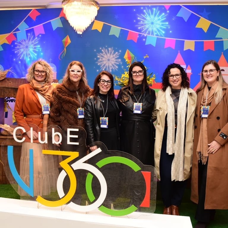 Mulheres do Donna V360 em encontro do Clube V360
